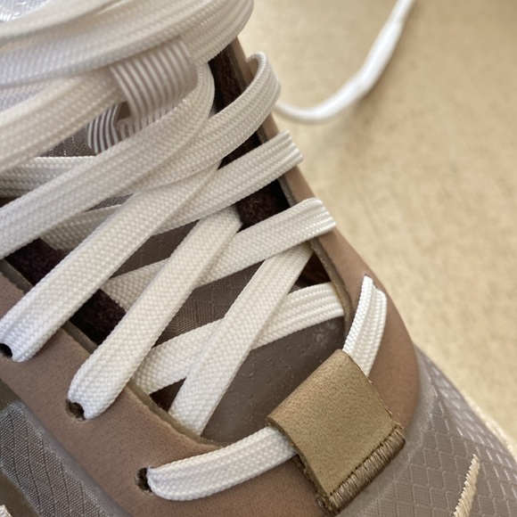 Nike Lebron James/john Elliot - Picture 9 of 9